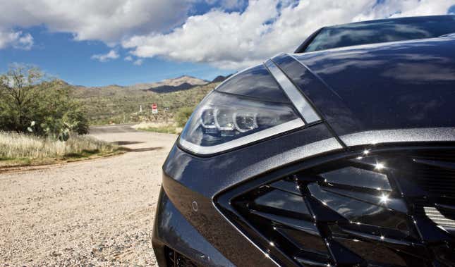 Image for article titled The 2020 Hyundai Sonata Is An Everyday Sedan Without The Everyday Looks