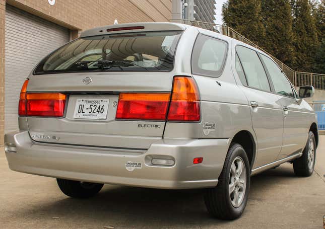 Image for article titled Nissan Designed a Mass-Market Electric Car in 1998. Here's Why You've Never Heard of It