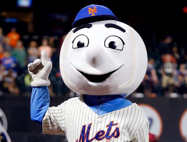 Image for article titled Mr. Met Finally Has Sutures Removed