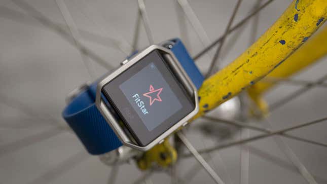 The original Fitbit smartwatch (Image: Alex Cranz/Gizmodo)