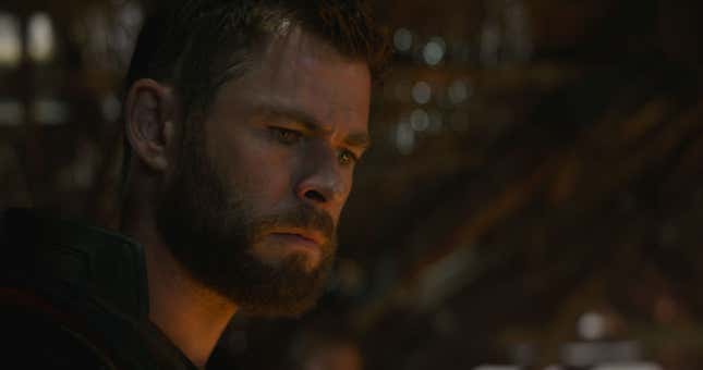 Thor no dura mucho tiempo con este aspecto.