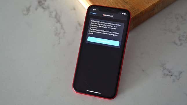 Image for article titled How to Cop-Proof Your Phone Before Heading to a Protest