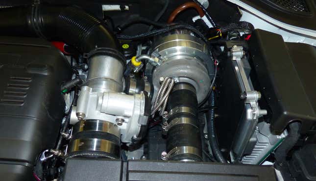 Delphi’s E-charger (electric supercharger), a 48-volt compressor that takes air from the airbox and uses it to spin up the turbo.