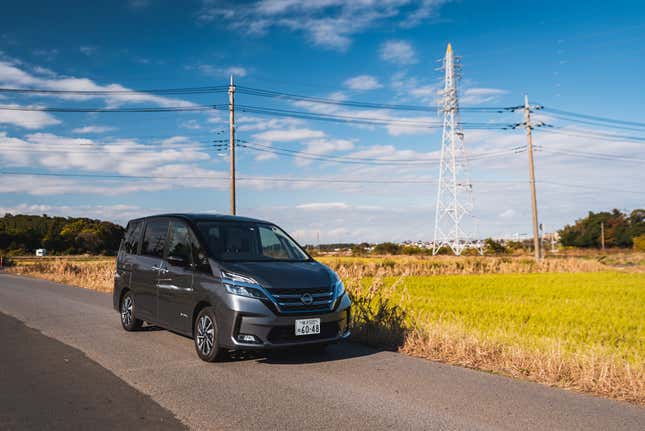 Image for article titled Japan’s Best-Selling Minivan Is Smarter Than It Looks