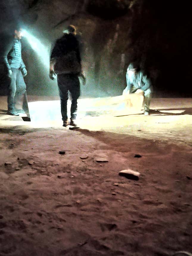 Imagen para el artículo titulado Dos imágenes revelan lo que le pasó al extraño monolito de Utah, y posiblemente fue lo mejor