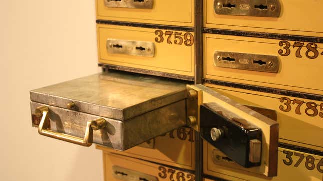 Image for article titled It&#39;s Time to Find a Safe Deposit Box Alternative