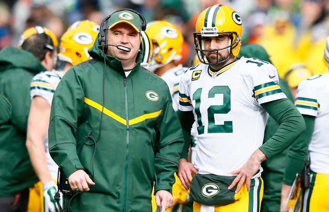 Image for article titled Aaron Rodgers Insists He Got Along Fine With Ex-Packers Coach Mike McCarthy, Says They&#39;re Just Both &quot;Alpha Males&quot;