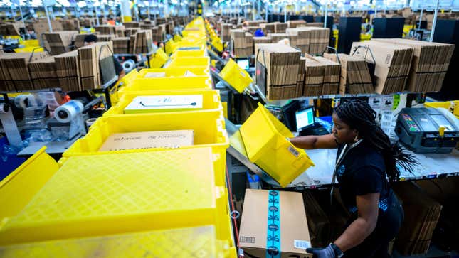 Image for article titled Amazon Warehouse Employees in Alabama Will Vote to Unionize