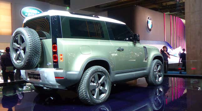Image for article titled The 2020 Land Rover Defender 90 Offers A Huge Fake Pillar And It's Just Bizarre