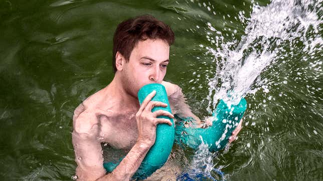 Image for article titled WHO Warns Covid-19 Could Mean End To Blowing Water Through Pool Noodle Into Friends’ Faces