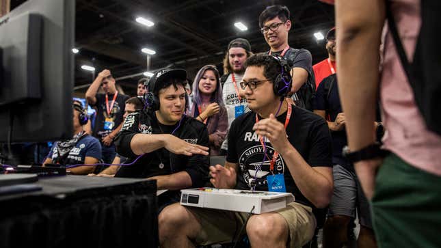 Competitors wrap up a match at Evo 2018.