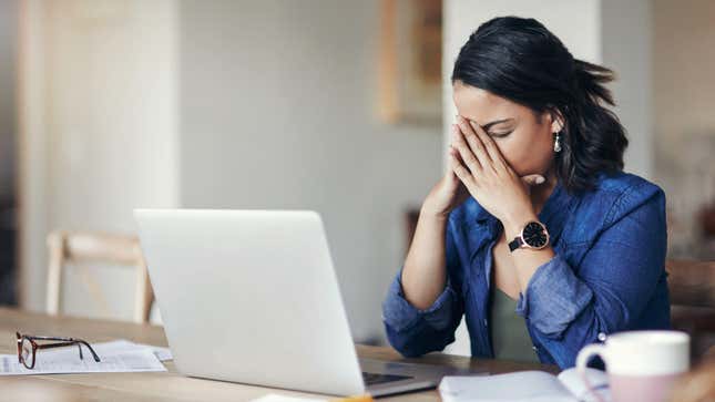 Image for article titled Save Your Finances by Avoiding These Common Mistakes