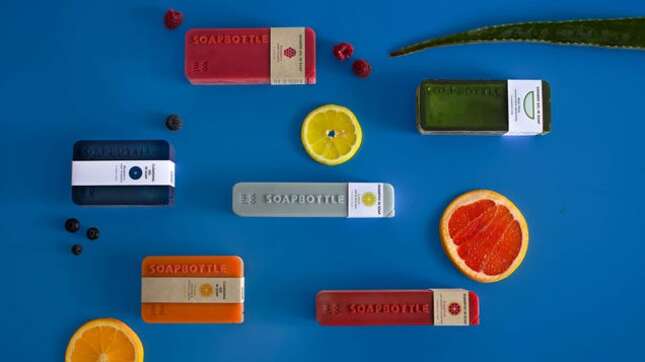 Imagen para el artículo titulado Inventan un bote de jabón que está hecho también de jabón