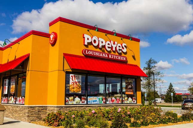 Image for article titled ‘It Consumes You’: Tennessee Man Sues Popeyes for Running Out of Beloved Chicken Sandwich