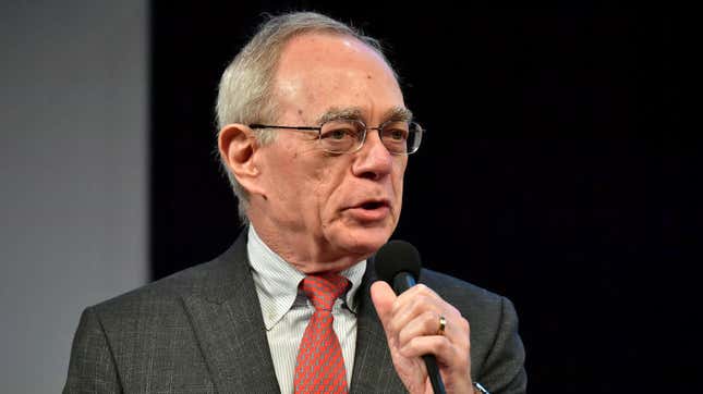 Image for article titled MIT Students Think President L. Rafael Reif Should Also Resign Over Taking Jeffrey Epstein&#39;s Money