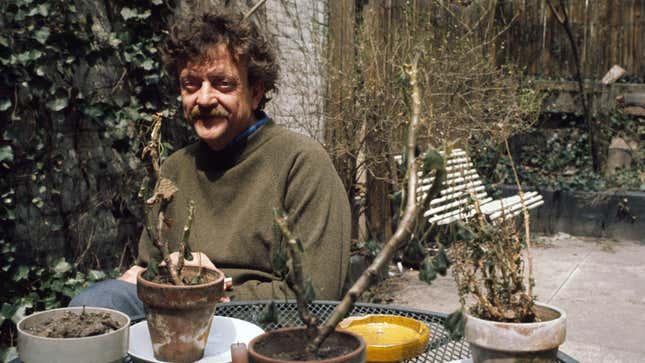 Image for article titled Use Kurt Vonnegut&#39;s Happiness Trick