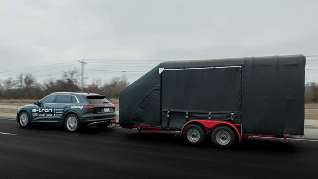 Image for article titled An Audi E-Tron Towed A GM EV1 From Tulsa To Austin, Range Was Affected
