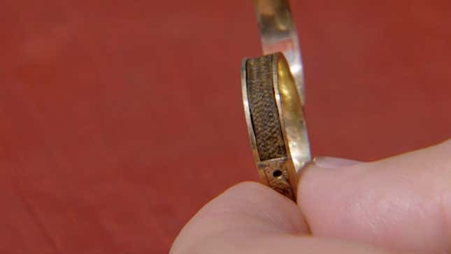 Image for article titled Woman Finds Ring Filled With Charlotte Brontë&#39;s Hair, Is Now $26,000 Richer