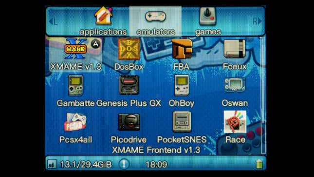 Imagen para el artículo titulado Esta consola portátil no es perfecta, pero es la mejor manera de volver a jugar a todos tus juegos retro