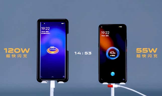 Con 120W se puede recargar al 100% la batería de un smartphones en apenas 15 minutos.