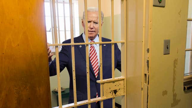 Image for article titled Biden Gives Speech From South African Jail Cell Where He Still Imprisoned For Supporting Nelson Mandela