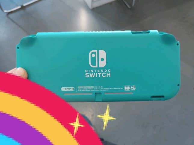 One of the latest images purported to be a “leaked” early glimpse of the mini-Switch.