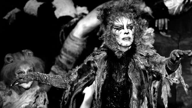 Betty Buckley at the 37th Annual Tony Awards ceremony at New York’s Uris Theatre, 1983