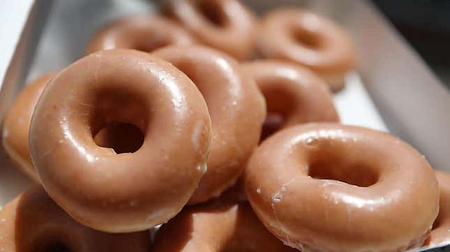 标题为“时代广场”的文章图片正在获得一个Krispy Kreme的地狱