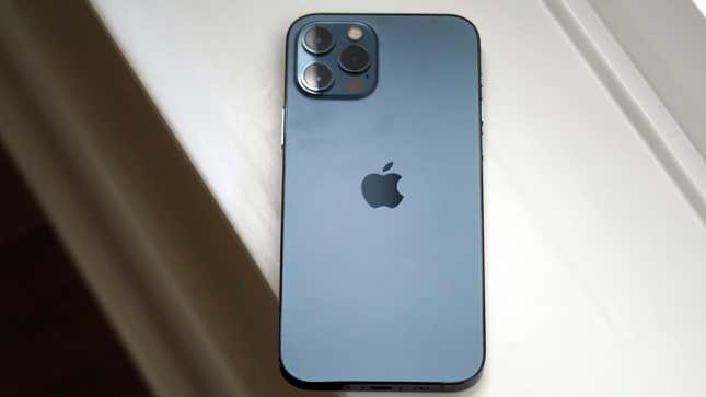 Imagen para el artículo titulado Apple trabaja en una batería externa para el iPhone con MagSafe