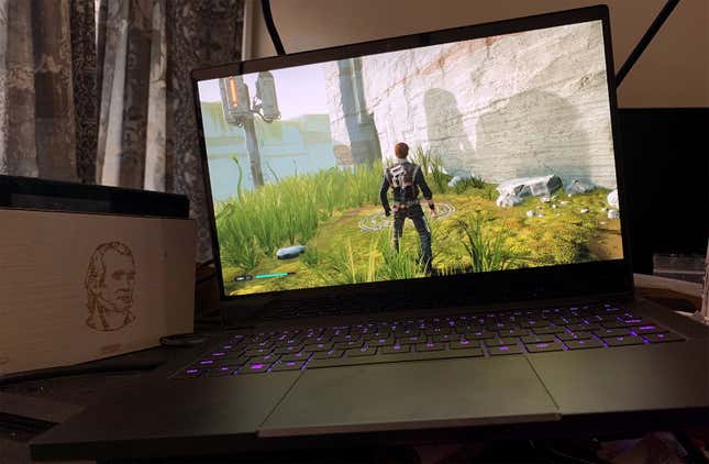 Imagen para el artículo titulado El nuevo y diminuto Razer Blade Stealth es el portátil gaming que siempre he querido