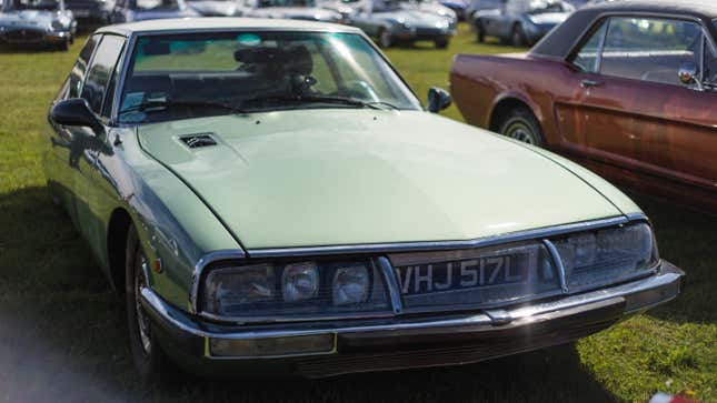 Further (Design) Evidence The Citroën SM Is A Quirky Weirdo