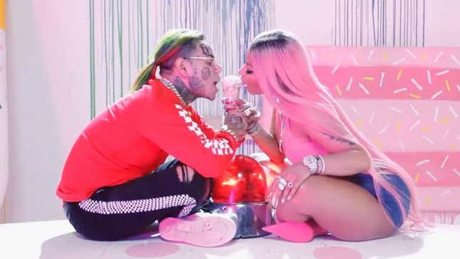 Nicki Minaj Says MTV Wouldn't Allow 6ix9ine to Perform with Her at the VMAs