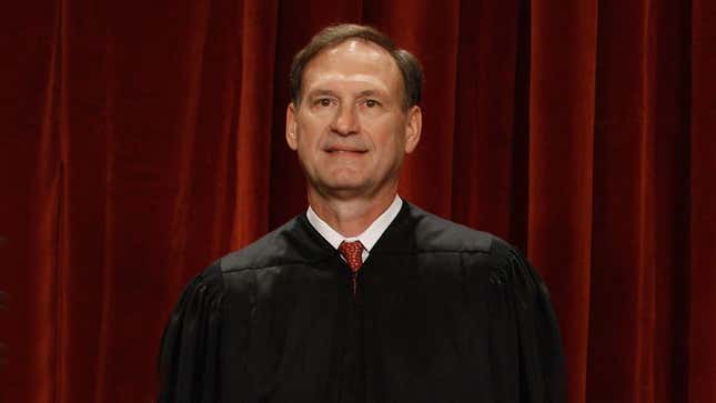 Image for article titled Struggling Justice Alito Sent Down To Lower Federal Court