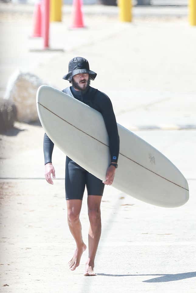 Image for article titled I&#39;d Rather Be Surfing With Adam Brody
