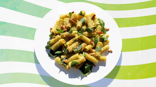 Image for article titled Zucchini Pesto is the key to a perfect summer pasta