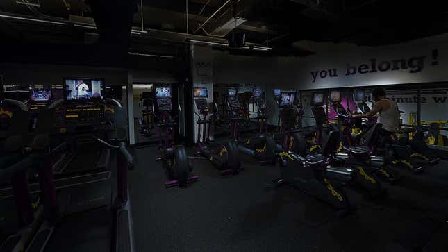 Image for article titled Planet Fitness Offering New Lights-Off Hour So No One Can Watch You Work Out