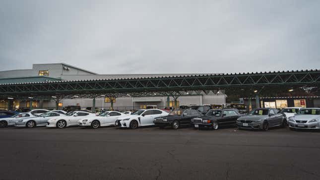 Image for article titled Inside Japan's Biggest Used Car Auction