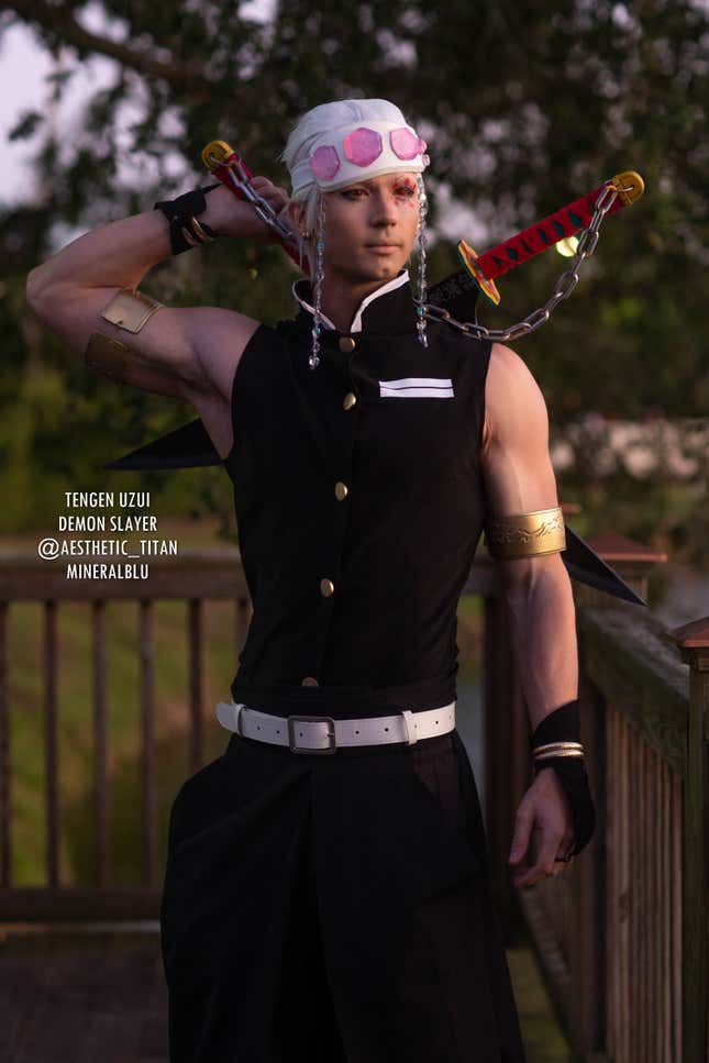 Image for article titled 2019's Last Big Cosplay Show Was A Christmas Treat