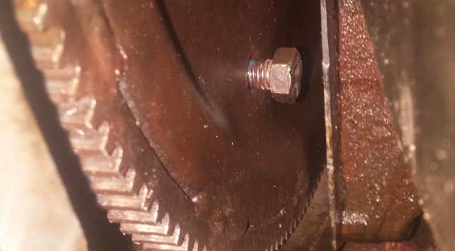 Image for article titled Here's What Happened When I Put A $120 Craigslist Engine Into My Jeep