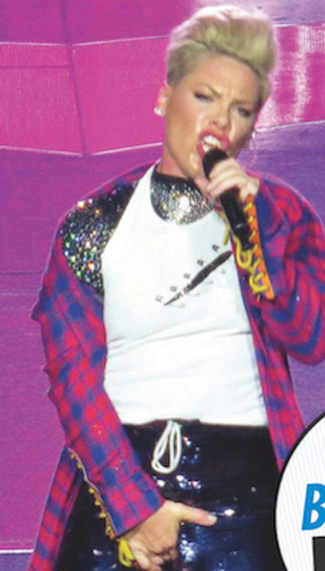 Image for article titled This Week In Tabloids: #FreeBritney Isn't an Illuminati Conspiracy. It's a Capitalist Tragedy!