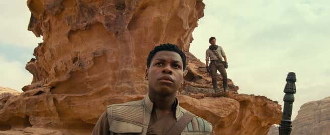 Image for article titled Breaking Down the Secrets and Speculation of Star Wars: The Rise of Skywalker's Spectacular First Trailer
