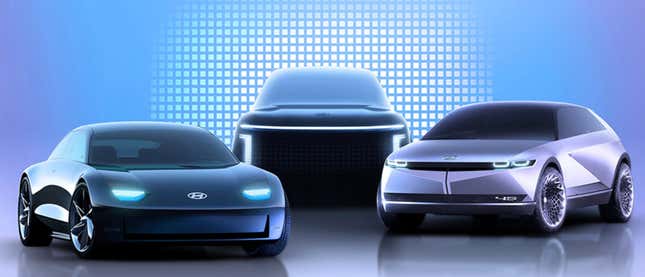 Imagen para el artículo titulado Hyundai anuncia su marca de autos eléctricos y revela tres modelos de aires futuristas