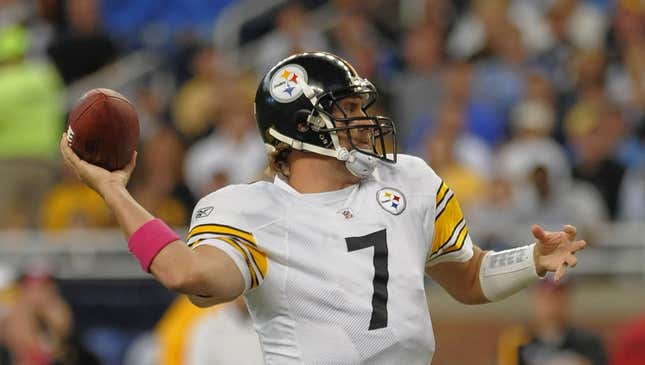 Image for article titled Ben Roethlisberger Wears Pink Armband To Support Labia Awareness