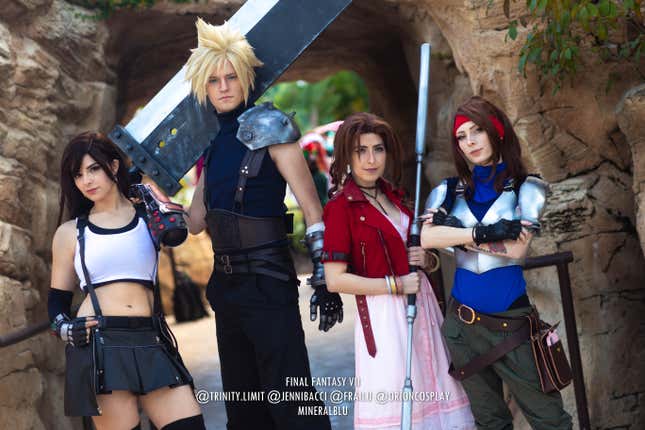 Image for article titled 2019's Last Big Cosplay Show Was A Christmas Treat