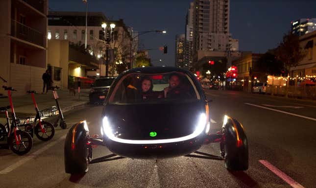 Image for article titled Aptera Announces A 1,000-Mile Range 'Never Charge' Solar EV But We Should Explain This A Bit