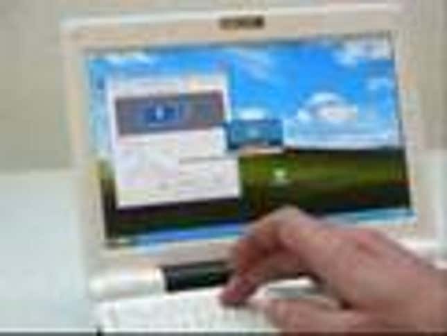 Video Hands on With the 8.9-inch Asus Eee PC 900