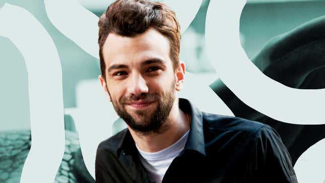 Jay Baruchel thanks God every day that he didn't play Marmaduke<em></em>