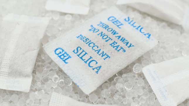 Silica gel packets