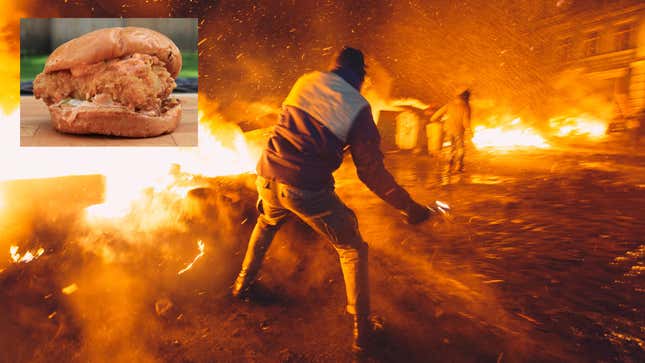 Image for article titled National disaster declared as Popeyes says it will run out of chicken sandwiches this week