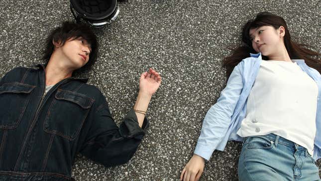 Image for article titled A rising Japanese master spins sublime romance out of cinematic doubles in Asako I &amp; II